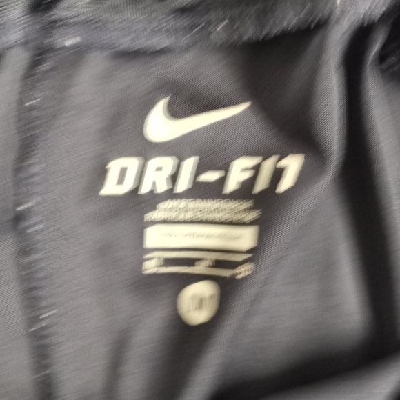 Nike Men’s Black Athletic Shorts with Swoosh - Picture 5 of 12